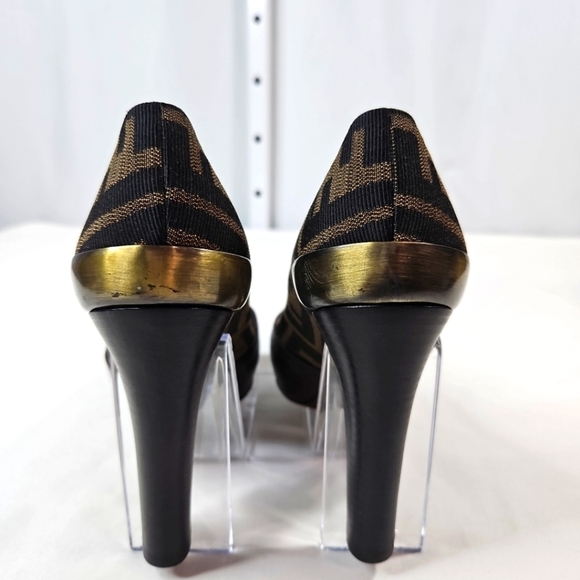 Fendi Women's Logo Brown Leather Pumps Size 36.5 - Picture 7 of 9